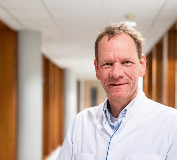 J P W Hans Peter van Jonbergen